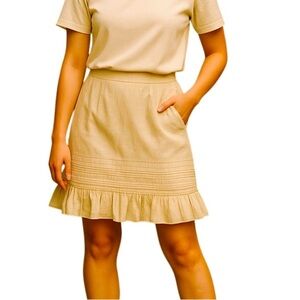 Anthropologie Odille cotton ruffled skirt Light tan Nicely lined Women’s size 2